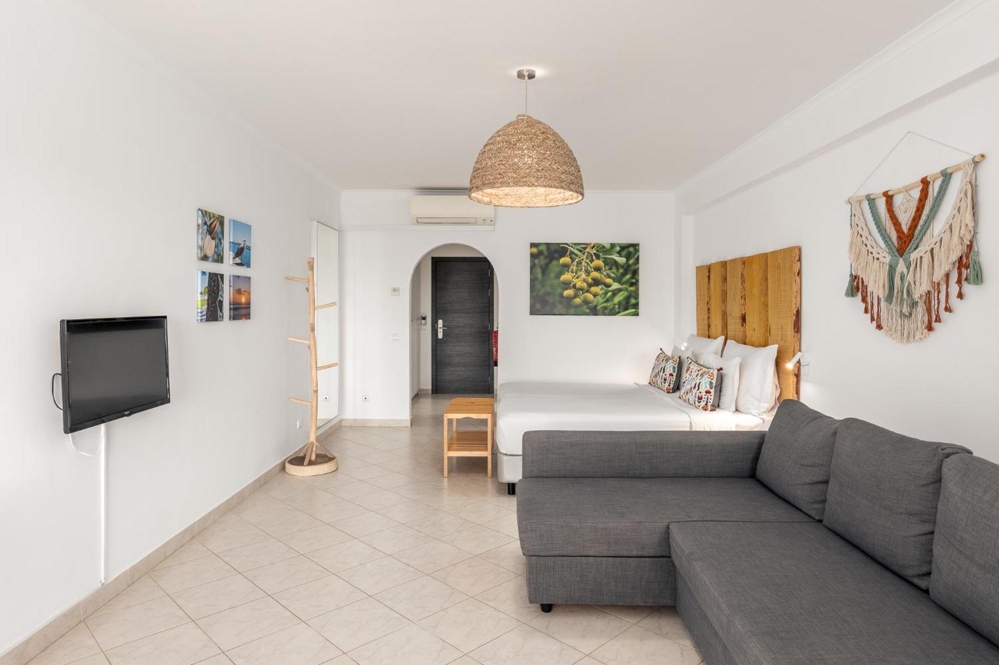 Estudios Salinas - Apartamento *